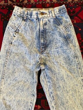 Vintage 80s Chic Acid Stone Washed Jeans 22” Waist